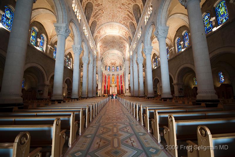 20090828_213556 D300.jpg - Interior, Sainte Anne de Beaupre